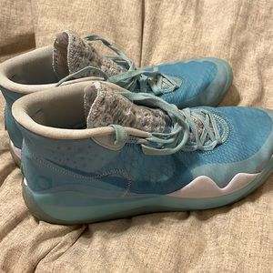 Men Nike Basketball Shoes